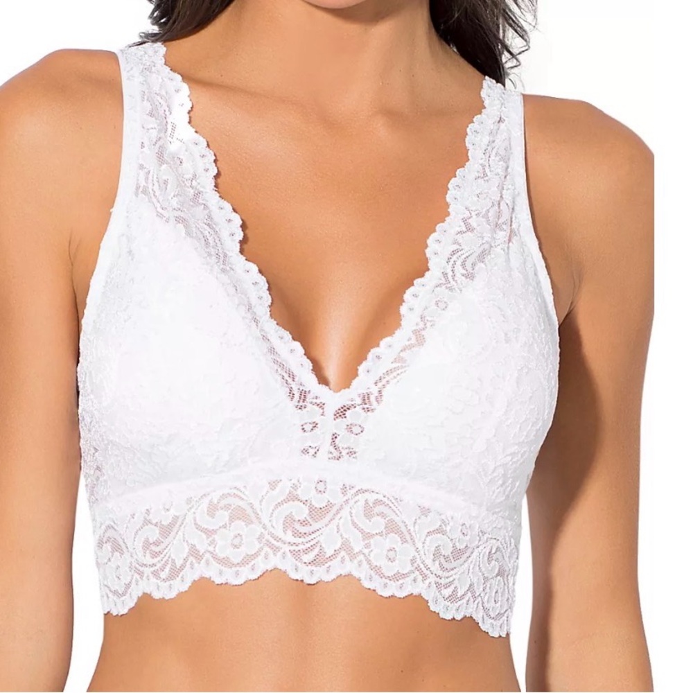 NWOT. Smart and Sexy Lace Bra